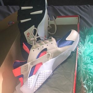 OatmealBinaryBlueLavaGlow WMNS Air Huarache Run